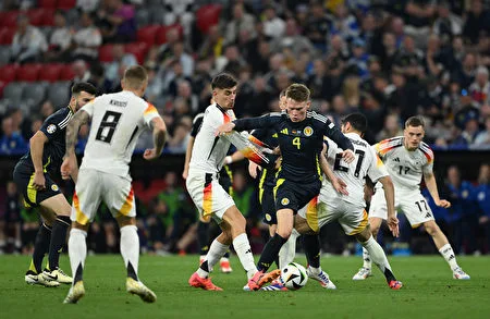 欧洲杯足球赛事现场，开云电竞作为官方合作伙伴